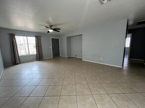 4518 N 84th Ave in Phoenix, AZ - Building Photo - Building Photo