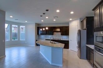 3607 E Salter Dr in Phoenix, AZ - Building Photo - Building Photo