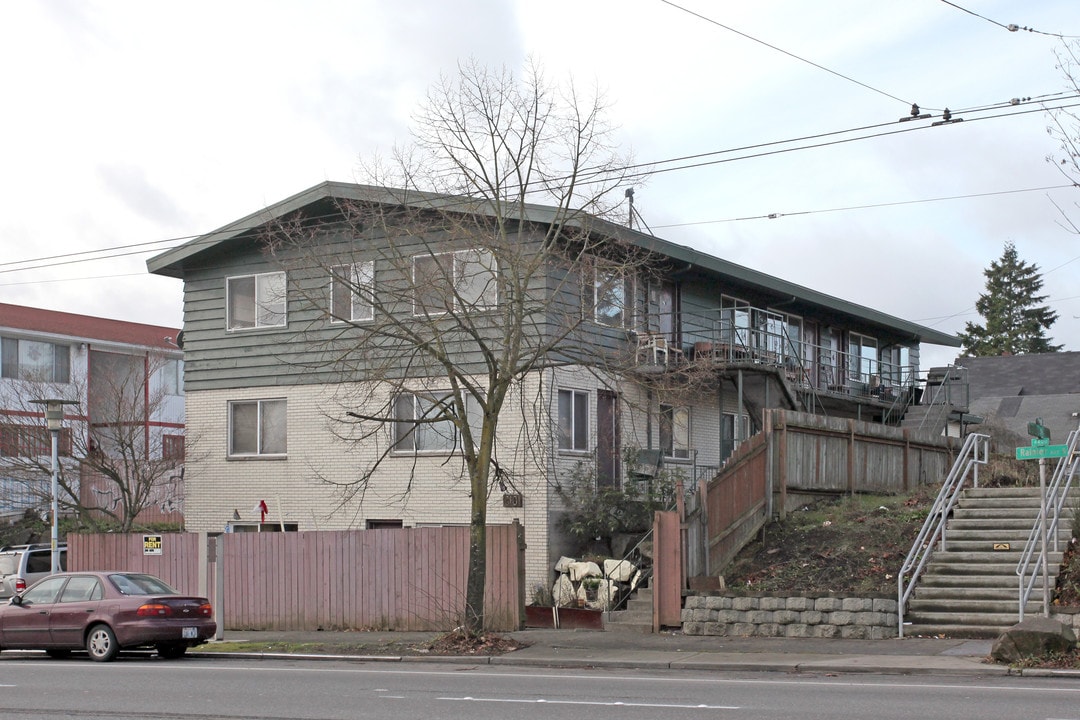 6101 Rainier Ave S in Seattle, WA - Foto de edificio