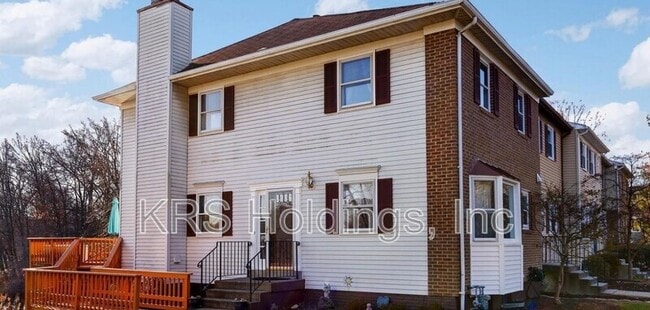 property at 5327 Lake Cove Ct