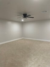 9743 Grenadier Dr in Houston, TX - Building Photo - Building Photo