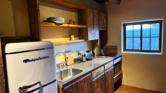 824 Canyon Rd in Santa Fe, NM - Building Photo - Building Photo