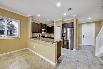 346 NE 47th Pl in Pompano Beach, FL - Building Photo - Building Photo