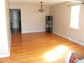 174 Springhouse Rd in Allentown, PA - Building Photo - Building Photo