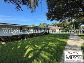 2210 Musselwhite Ave in Orlando, FL - Building Photo - Building Photo