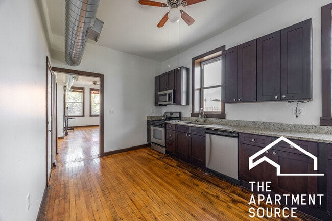 3117 S Morgan St, Unit 2 in Chicago, IL - Foto de edificio - Building Photo