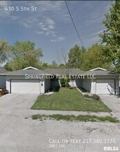 430 S 5th St in Auburn, IL - Building Photo - Building Photo