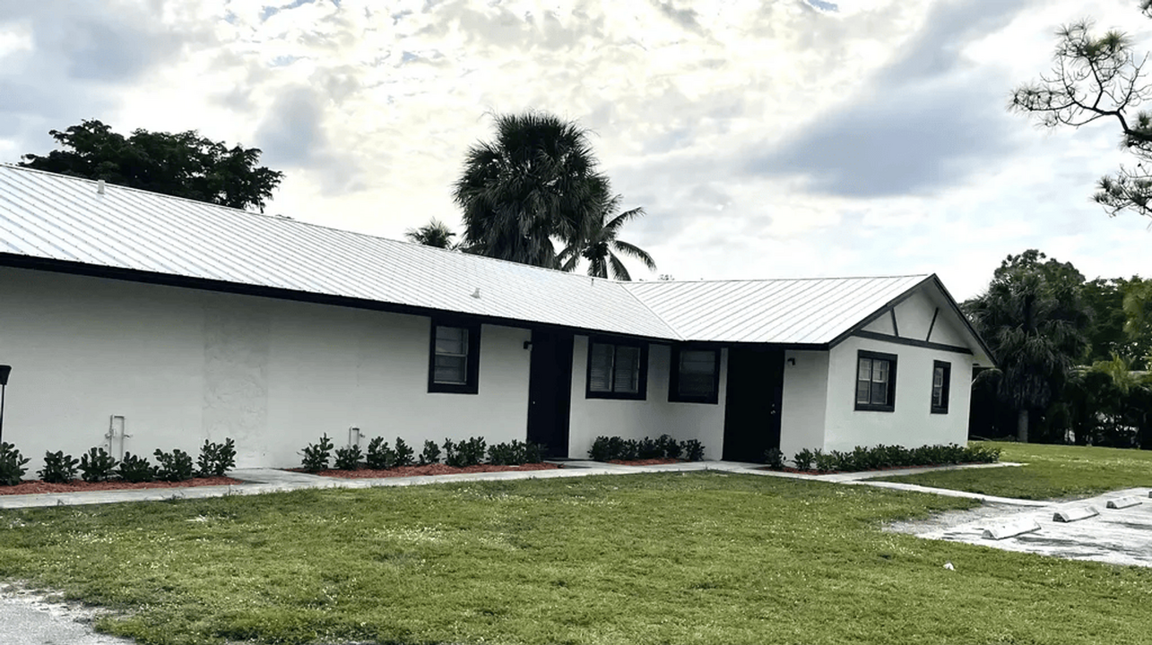 4273 Vermont Ave in Lake Worth Beach, FL - Foto de edificio
