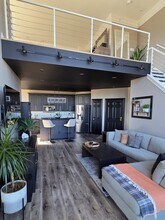 1515 N Van Buren St, Unit 510 in Milwaukee, WI - Building Photo - Building Photo