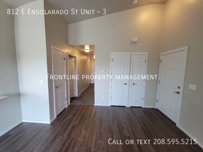 812 E Ensolarado St in Kuna, ID - Building Photo - Building Photo