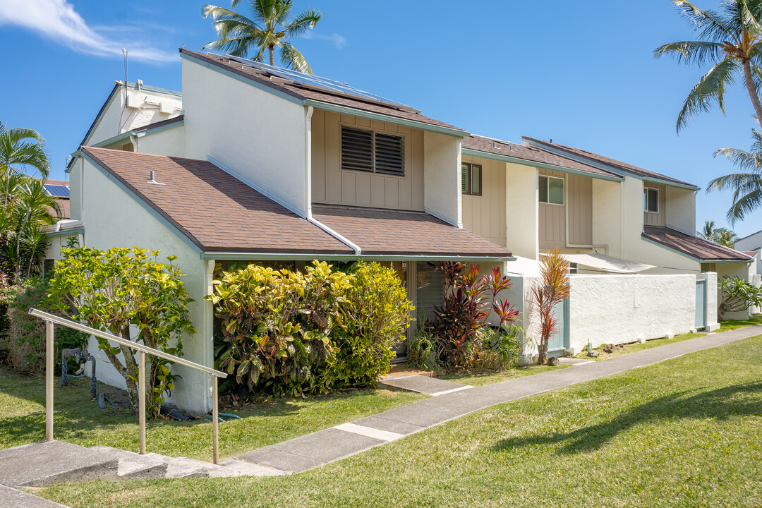 Aikahi Gardens in Kailua, HI - Building Photo