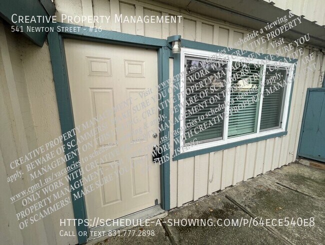 541 Newton St in Monterey, CA - Building Photo - Building Photo