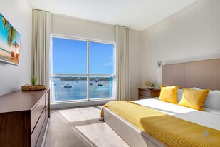 777 N Ocean Dr in Hollywood, FL - Building Photo