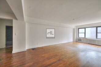 EAST 57 STREET in New York, NY - Building Photo - Building Photo