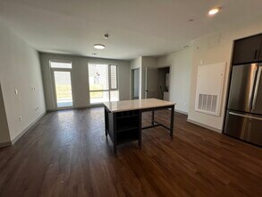 82 Rugg Rd in Boston, MA - Building Photo - Building Photo