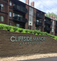 Cliffside store Manor