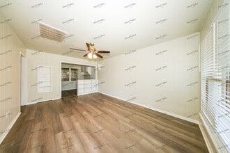 2401 N Key Blvd in Midwest City, OK - Building Photo - Building Photo