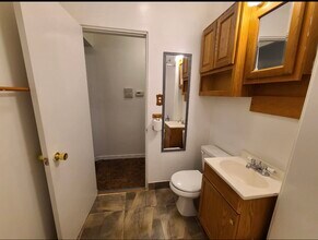 1235 N Artesian Ave, Unit 1 in Chicago, IL - Foto de edificio - Building Photo