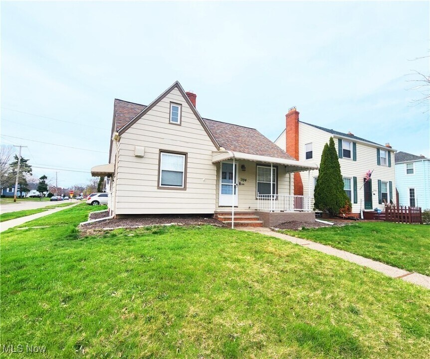 3156 W 137th St in Cleveland, OH - Building Photo