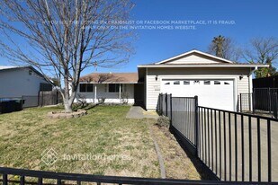 4551 Penwith Way in North Highlands, CA - Building Photo