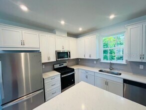 7545 Estuary Lk Lp in Kissimmee, FL - Building Photo - Building Photo