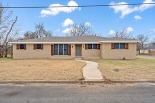 1301 Harrison Ave in Waco, TX - Building Photo