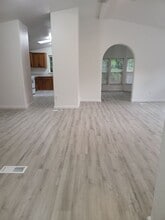 174 Bartlett Rd in Mossyrock, WA - Building Photo - Building Photo