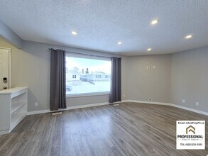 4308 70 St NW in Edmonton, AB - Building Photo - Building Photo