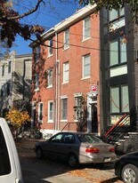 629 Catharine St in Philadelphia, PA - Building Photo
