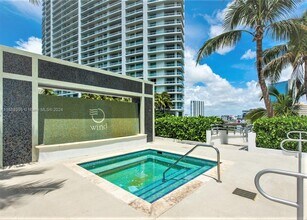 350 S Miami Ave, Unit 3501 in Miami, FL - Building Photo - Building Photo