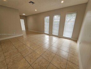 2509 Hayes St in Hollywood, FL - Foto de edificio - Building Photo