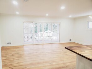 441 Big John Trail SE in Marietta, GA - Foto de edificio - Building Photo