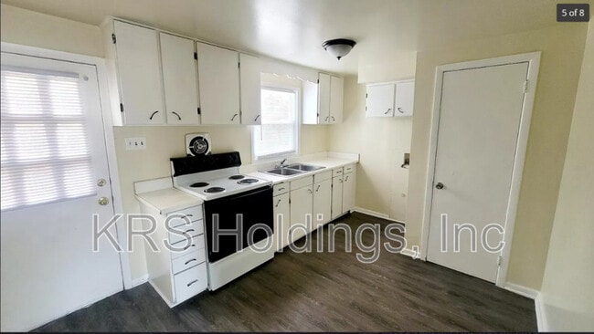 property at 2604 Wayside Dr