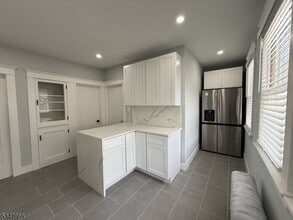 52 Franklin Ave in Clifton, NJ - Building Photo - Building Photo
