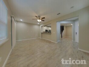 12447 Trailhead Dr, Unit 214 in Bradenton, FL - Building Photo - Building Photo