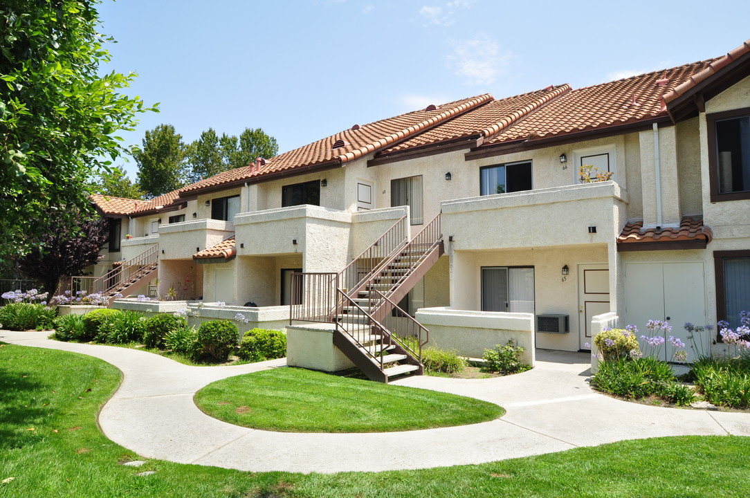 Sunset Springs Apartments in Vista, CA - Building Photo