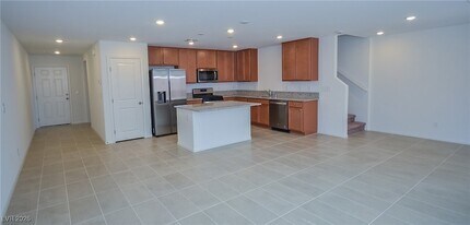 5401 Lynn Crk Ave in Las Vegas, NV - Building Photo - Building Photo