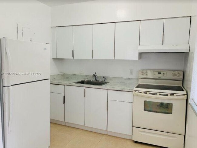 691 NE 86th St in Miami, FL - Building Photo - Building Photo