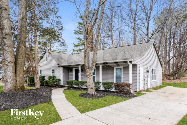 5414 Carlingford Ct in Charlotte, NC - Foto de edificio - Building Photo