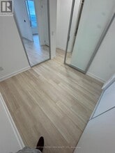 5105 Hurontario St in Mississauga, ON - Building Photo - Building Photo