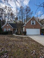 3821 Leprechaun Ct in Decatur, GA - Building Photo