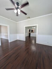 515 E Elm St in Seguin, TX - Building Photo - Building Photo
