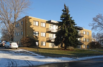 Seven Eleven Apartments in Columbia Heights, MN - Building Photo - Building Photo