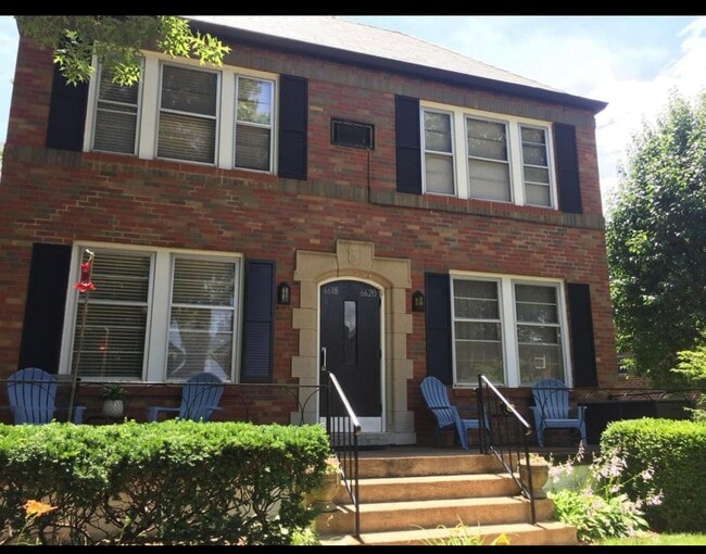 6618-6620 Devonshire Ave, Unit 2-West