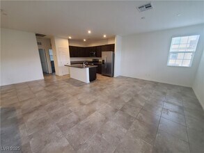1179 Gypsum Hills Ct in Henderson, NV - Building Photo - Building Photo