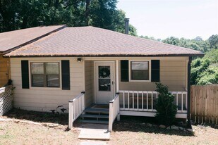 2597 Panther Creek Rd in Tallahassee, FL - Building Photo