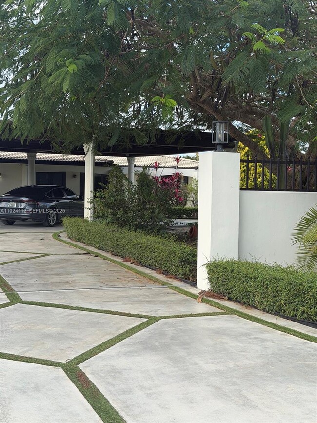 25800 SW 214th Ave in Homestead, FL - Building Photo - Building Photo