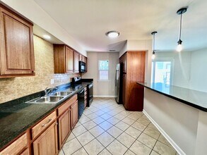 5309 Grand Lake Crescent in Virginia Beach, VA - Building Photo - Building Photo