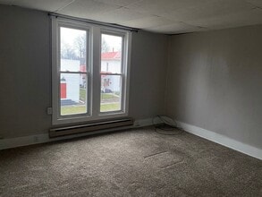 261 1/2 Elm St in Marion, OH - Building Photo - Building Photo