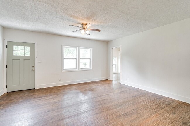 5004 Club Dr in Chattanooga, TN - Building Photo - Building Photo